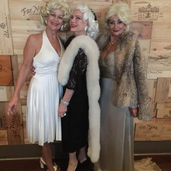 MEET YOUR POSHER - Picture 12 of 16